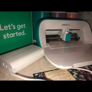 Cricut joy (available)